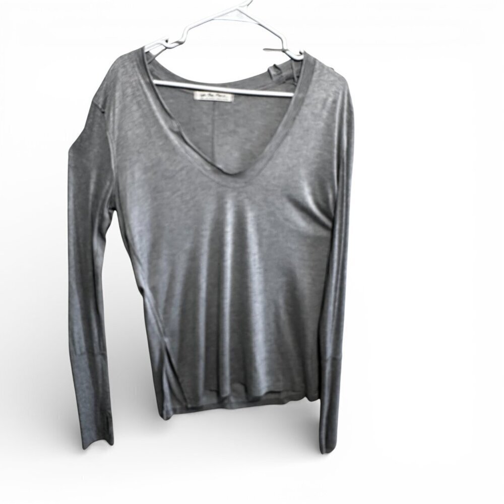 We The Free Women's Gray V-Neck Long Sleeve Thumbhole Top Size S